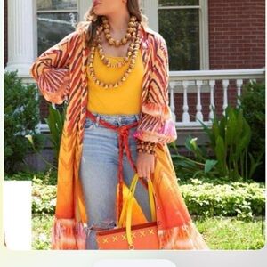 ISO SASSY JONES LARGE-1XL-PRAHNA, QUEEN, RIO , &AFRICAN,ABSTRACT JACKET
$500